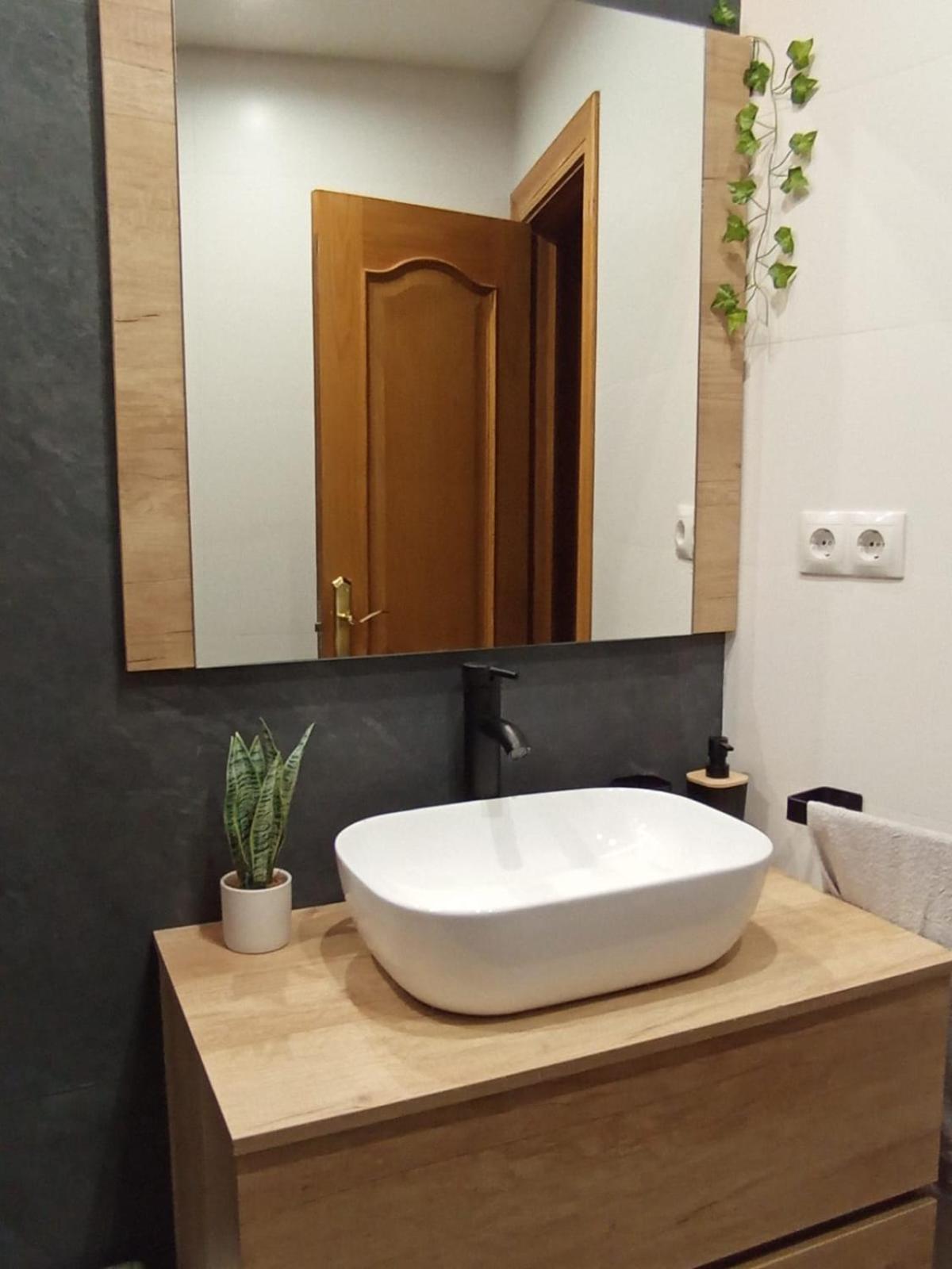 Apartamento Peace Home Astillero El Astillero Ngoại thất bức ảnh